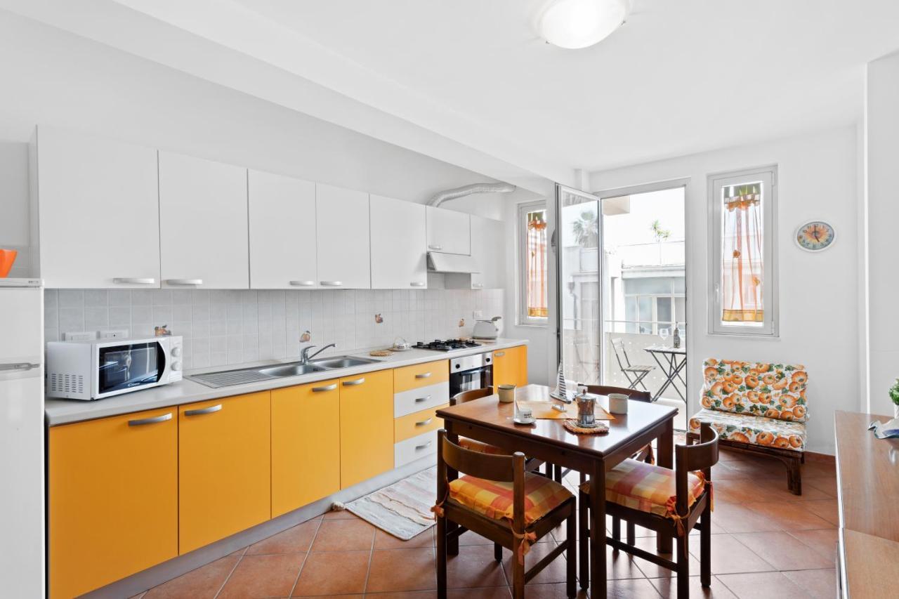 Aci Castello Seaview Apartment With Parking Luaran gambar