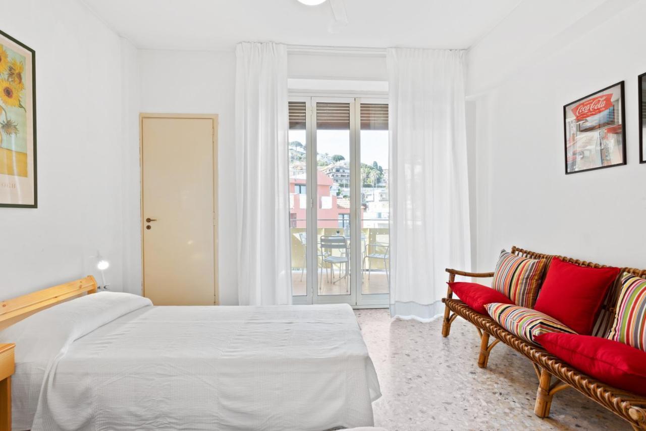 Aci Castello Seaview Apartment With Parking Luaran gambar