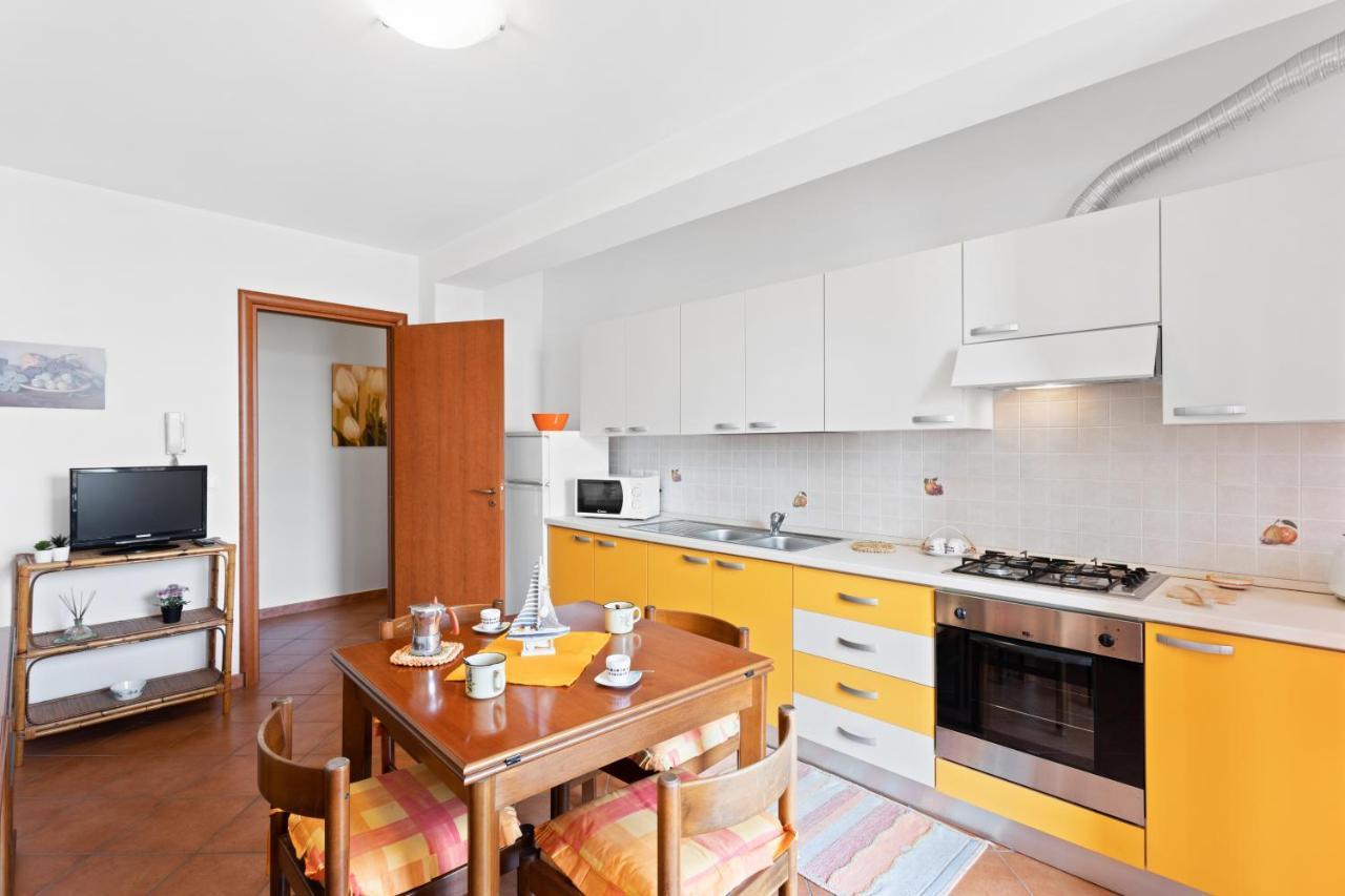 Aci Castello Seaview Apartment With Parking Luaran gambar
